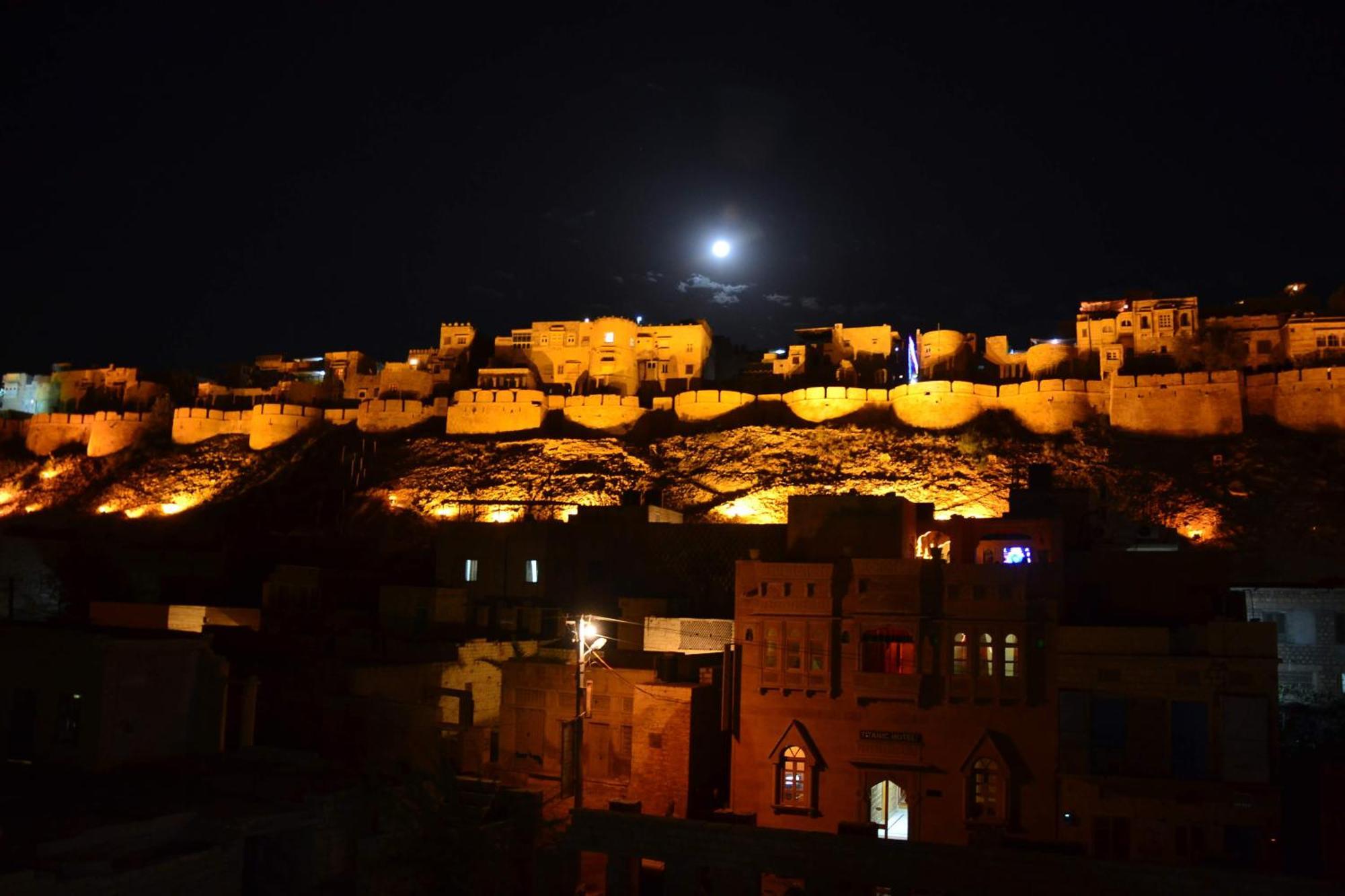 Hotel Oasis Haveli Jaisalmer (Adults Only) Eksteriør billede